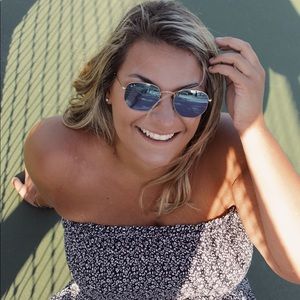 Meet your Posher, Alyssa